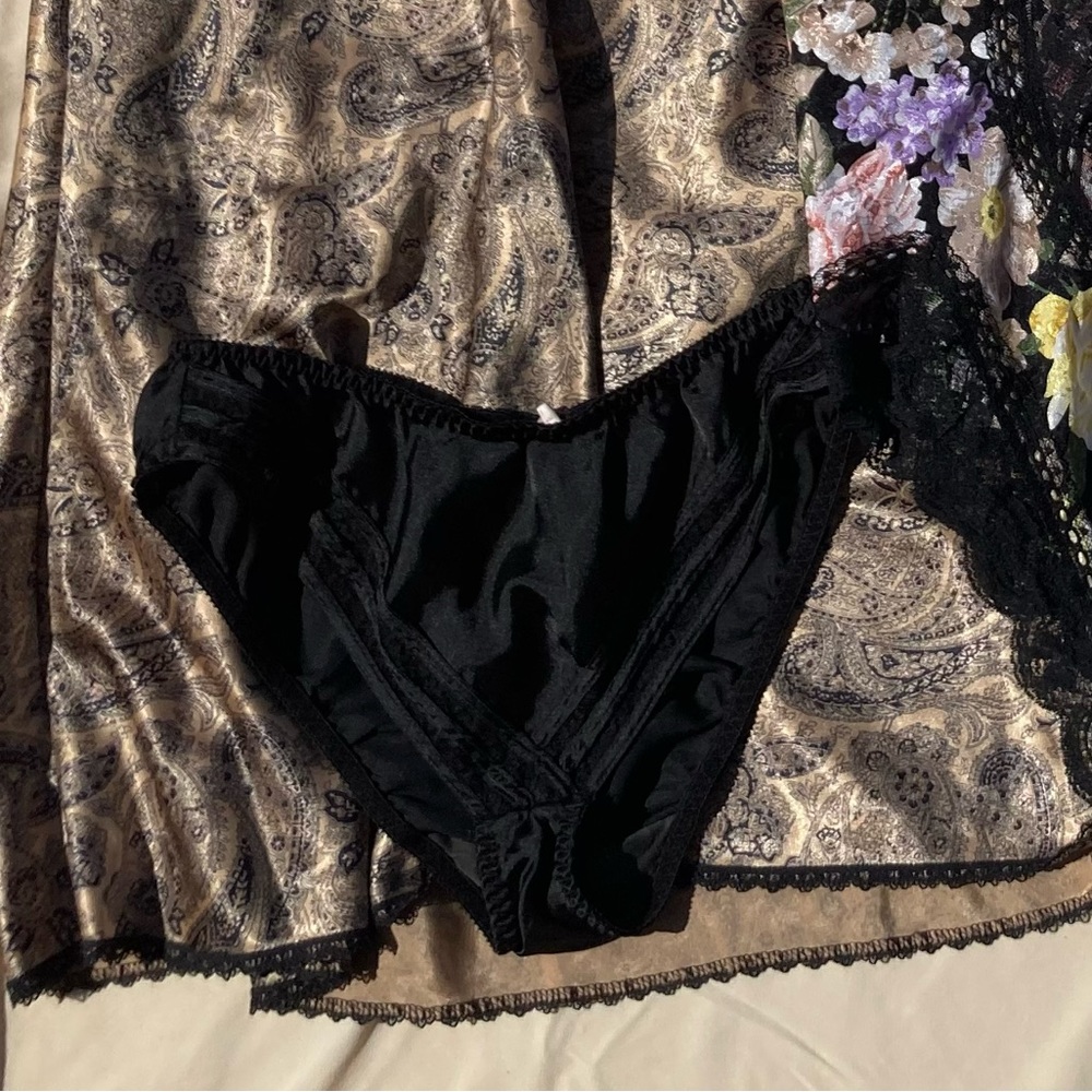 Vintage Women’s Dior Underwear